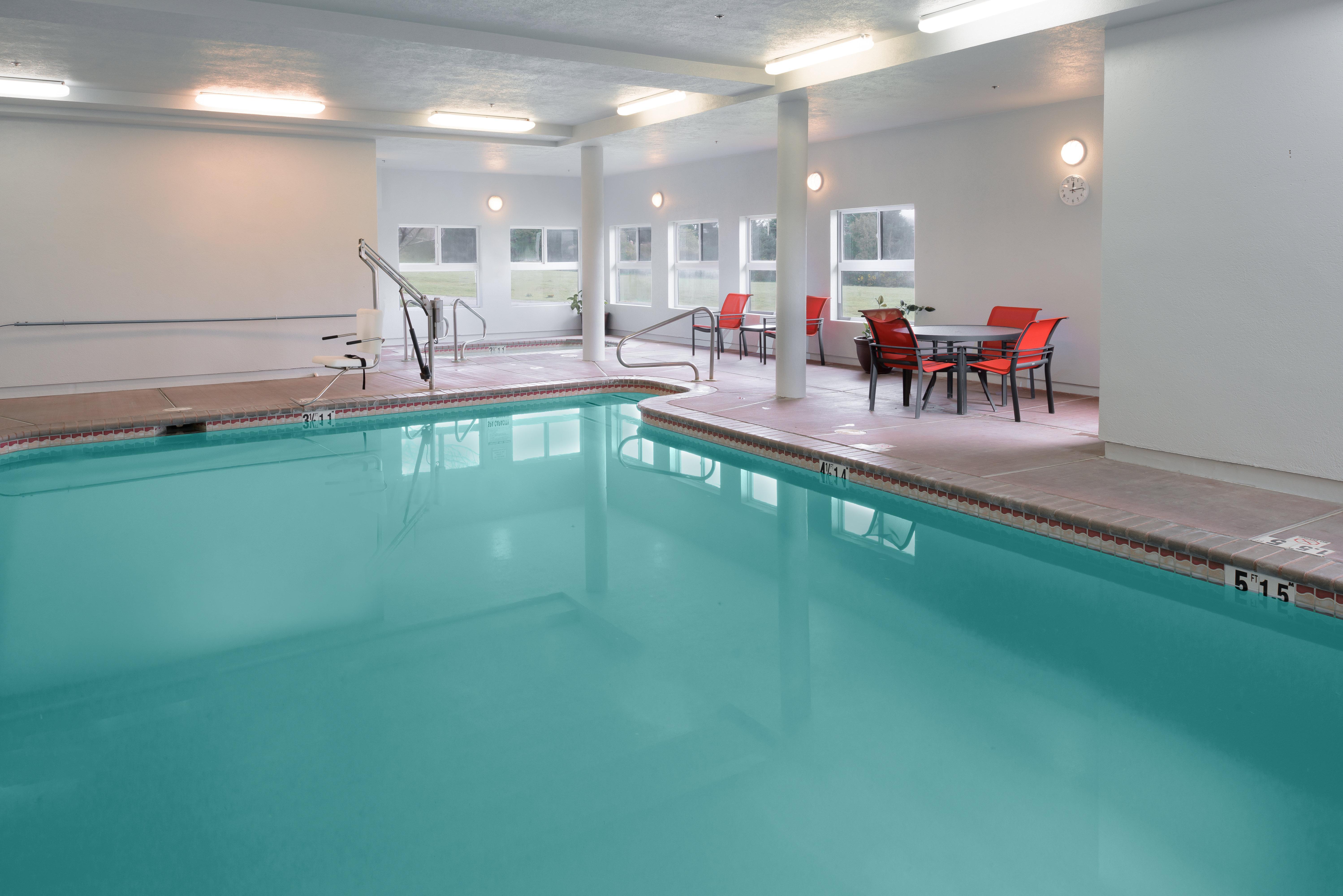 Holiday Inn Express Hotel & Suites Arcata/Eureka-Airport Area By Ihg McKinleyville Zewnętrze zdjęcie