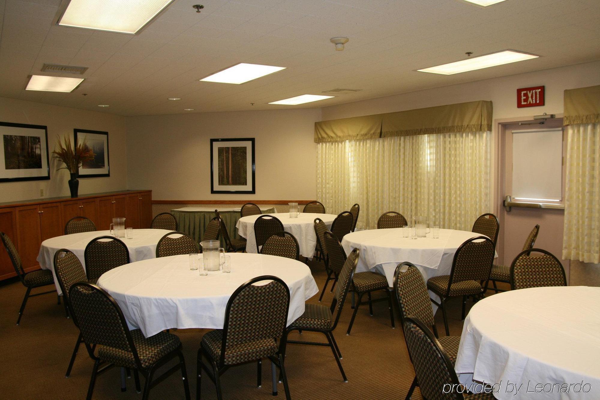 Holiday Inn Express Hotel & Suites Arcata/Eureka-Airport Area By Ihg McKinleyville Udogodnienia zdjęcie